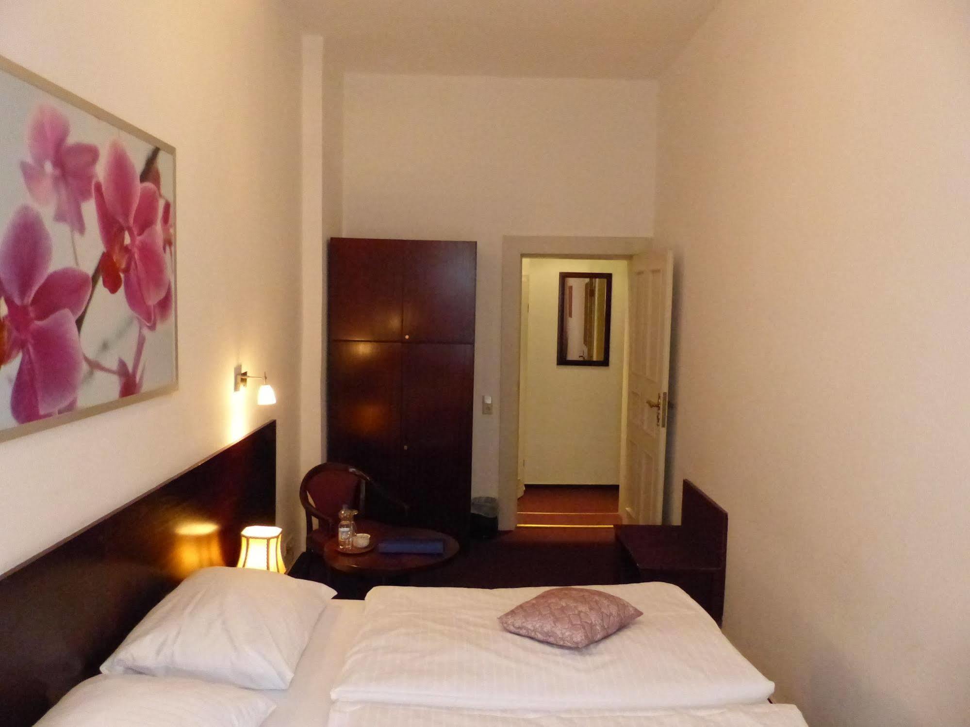 ברלין Hotel Novalis מראה חיצוני תמונה